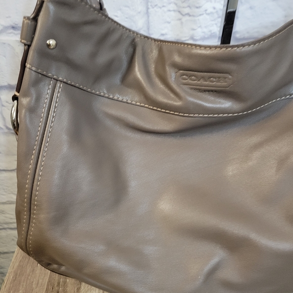 Coach “Zoe" Brown Leather Hobo Satchel - Picture 2 of 16